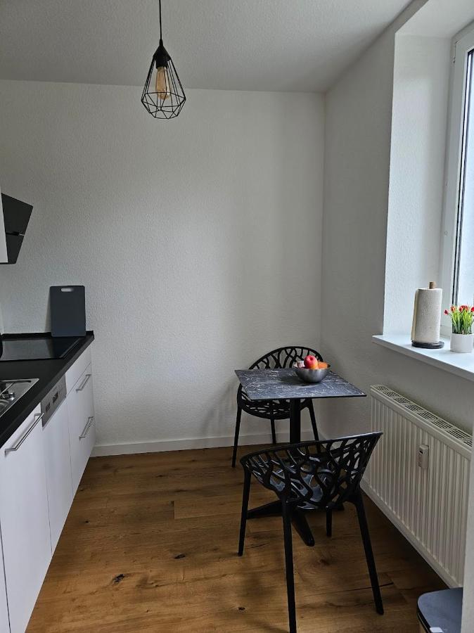Appartement Casa Frida - Business Flat Near Ber, Kitchen, Bathroom, Balcony, Workspace, 24